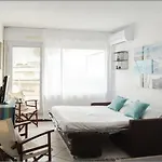 Apartment Canelle- Beau 2p,tout Confort, Vue Mer, Piscine Antibes