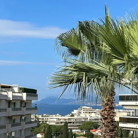 Canelle- Beau 2p,tout Confort, Vue Mer, Piscine * Antibes
