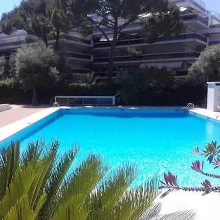 Canelle- Beau 2p,tout Confort, Vue Mer, Piscine * Antibes